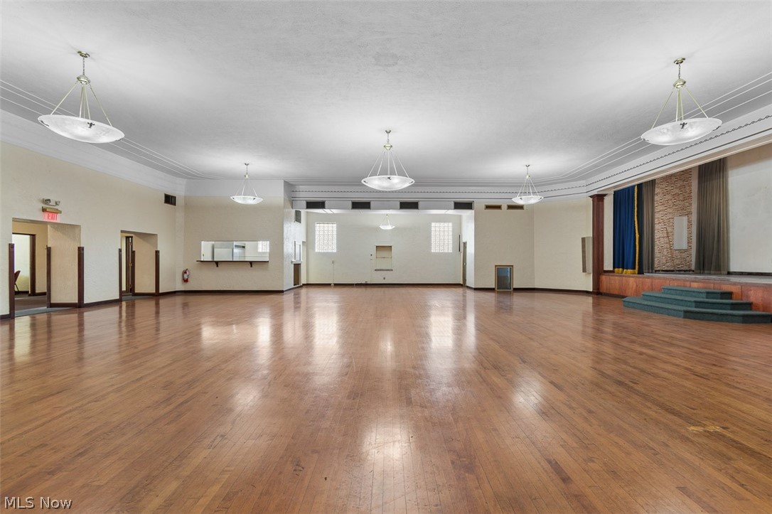 542 W Park Avenue Barberton OH 44203