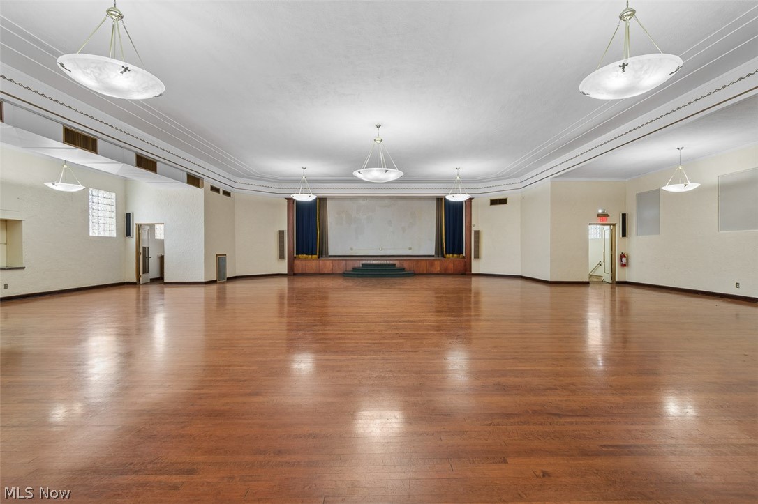 542 W Park Avenue Barberton OH 44203