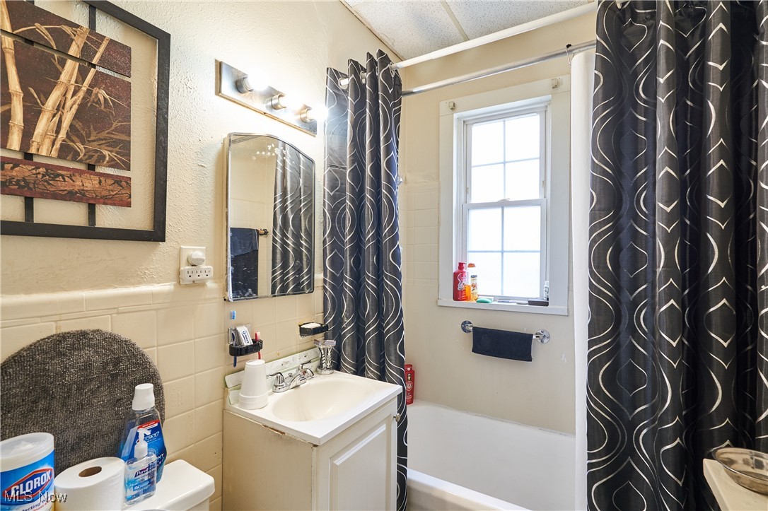 3016 S Moreland Boulevard Shaker Heights OH 44120