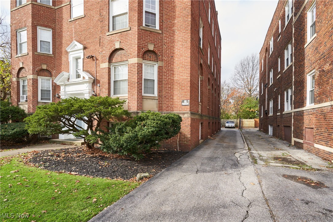 3016 S Moreland Boulevard Shaker Heights OH 44120