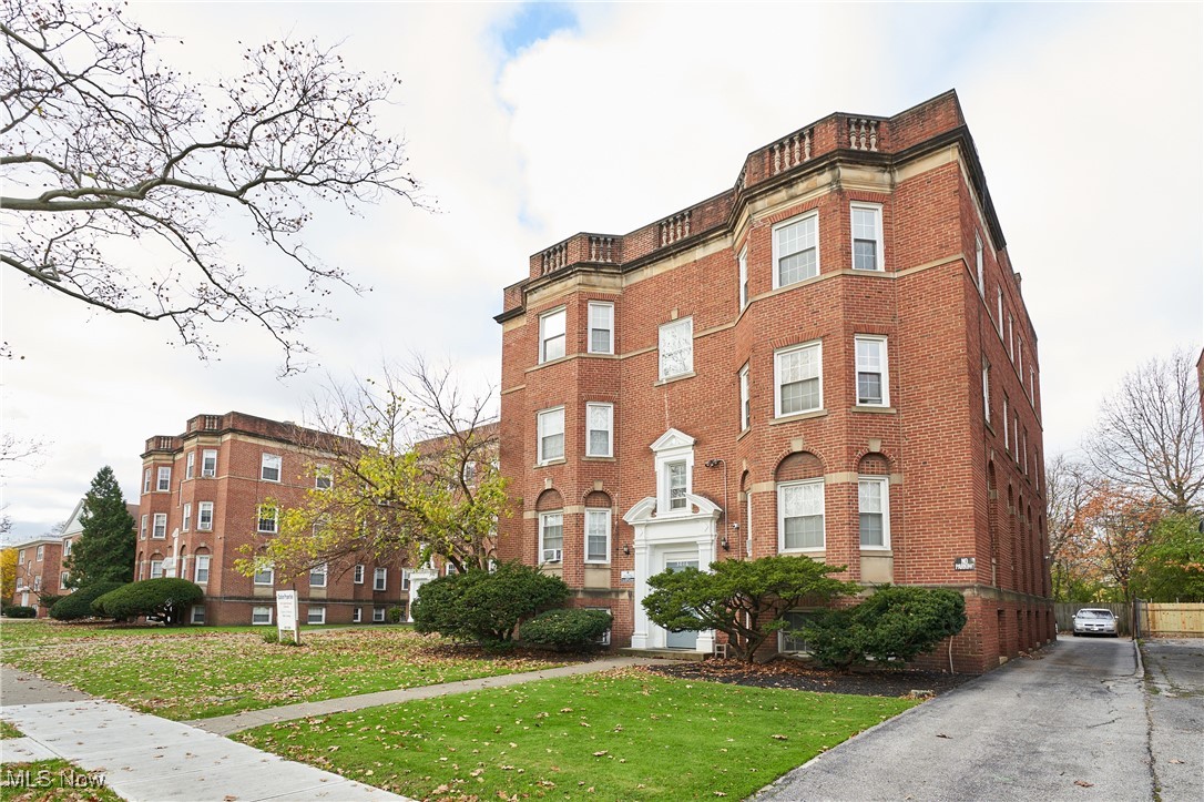 3016 S Moreland Boulevard Shaker Heights OH 44120