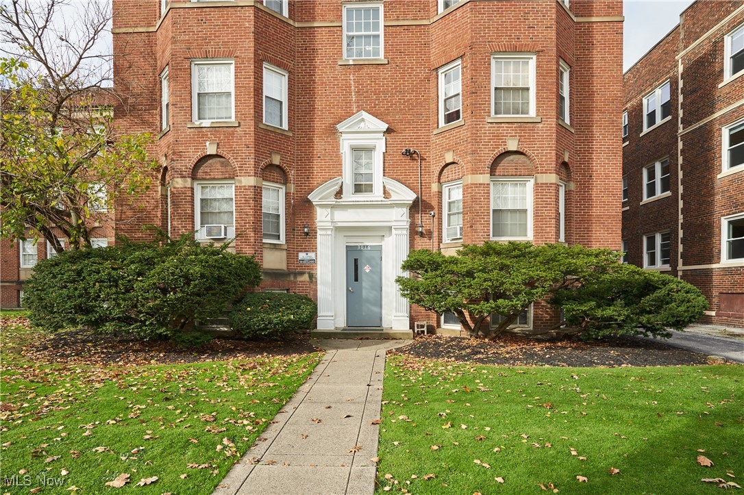 3016 S Moreland Boulevard Shaker Heights OH 44120