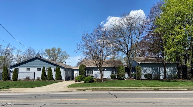 182 E Midlothian Youngstown OH 44507