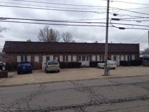 240 S Chestnut Street Ravenna OH 44266