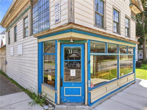 31 & 33 S Front Street Burbank OH 44214