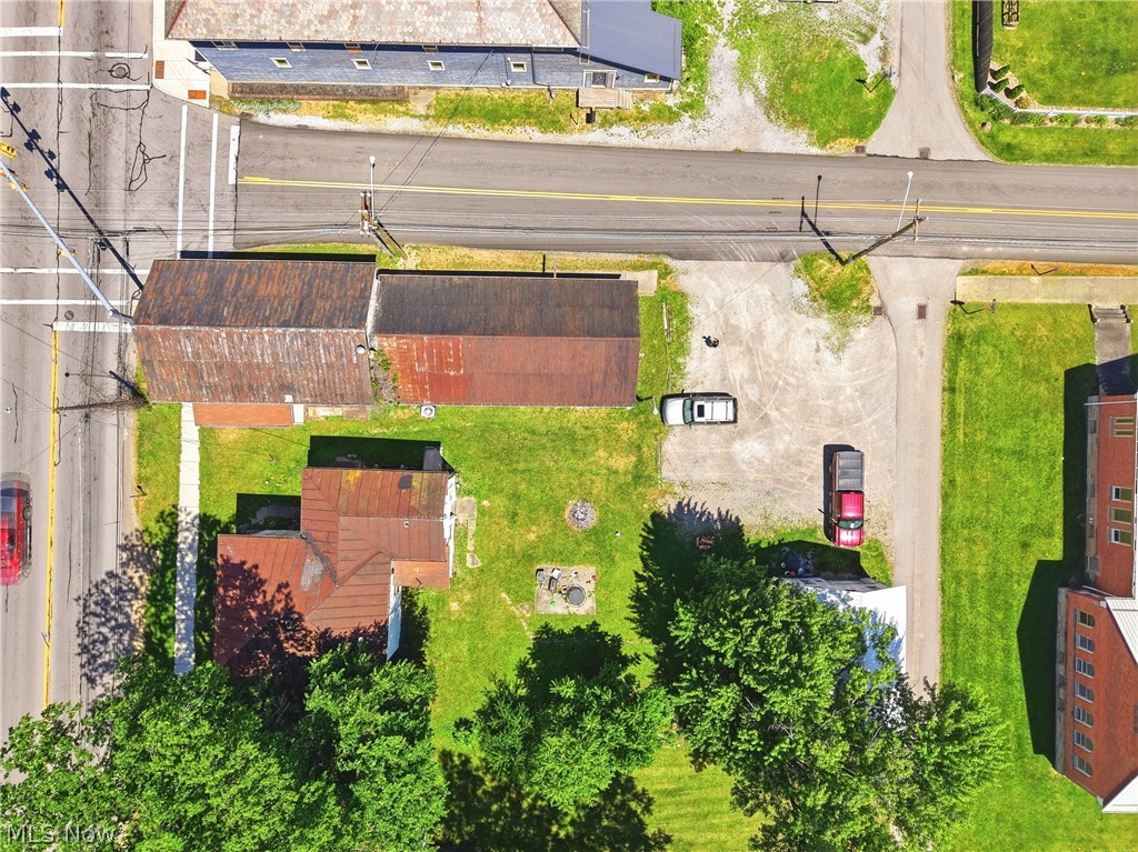 31 & 33 S Front Street Burbank OH 44214