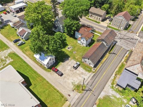 31 & 33 S Front Street Burbank OH 44214