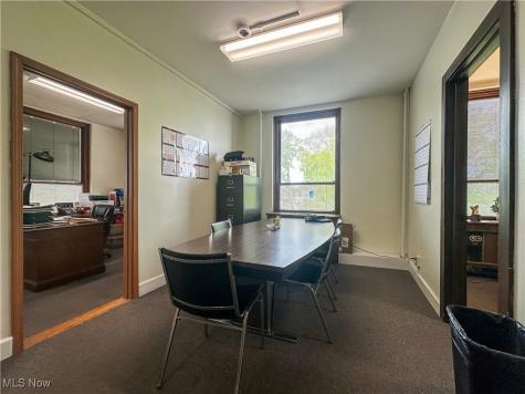 2 S Main Street Niles OH 44446