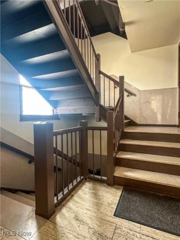 2 S Main Street Niles OH 44446