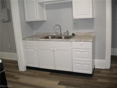 164 2nd Street NW Barberton OH 44203