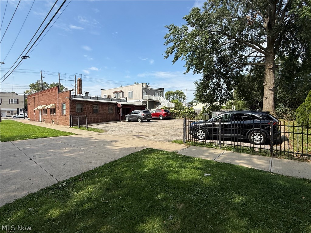4693 State Road Cleveland OH 44109