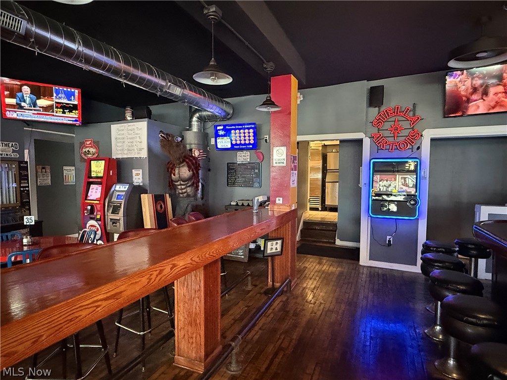 4693 State Road Cleveland OH 44109