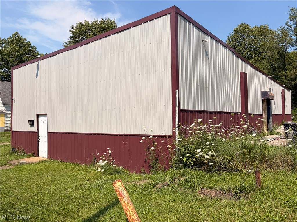 1600 Albert Street Youngstown OH 44505