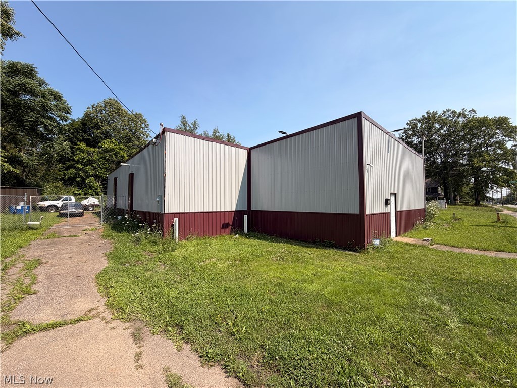 1600 Albert Street Youngstown OH 44505