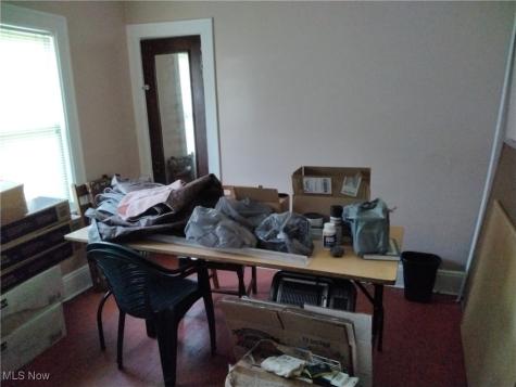 4563 Lee Road Cleveland OH 44128