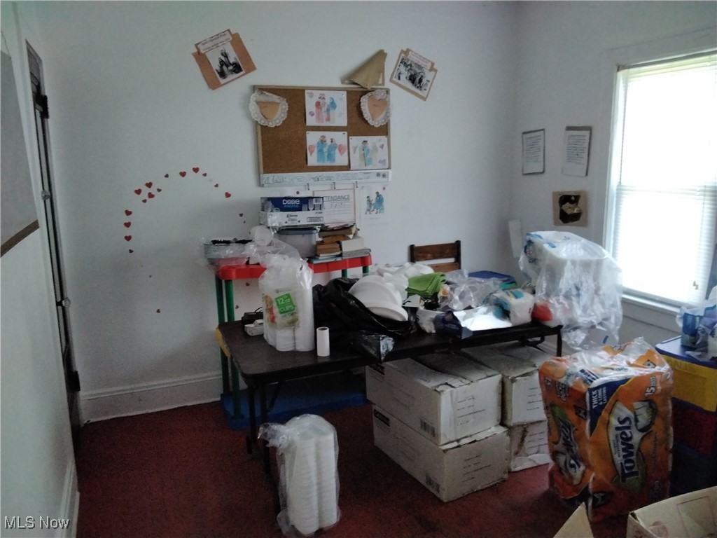 4563 Lee Road Cleveland OH 44128