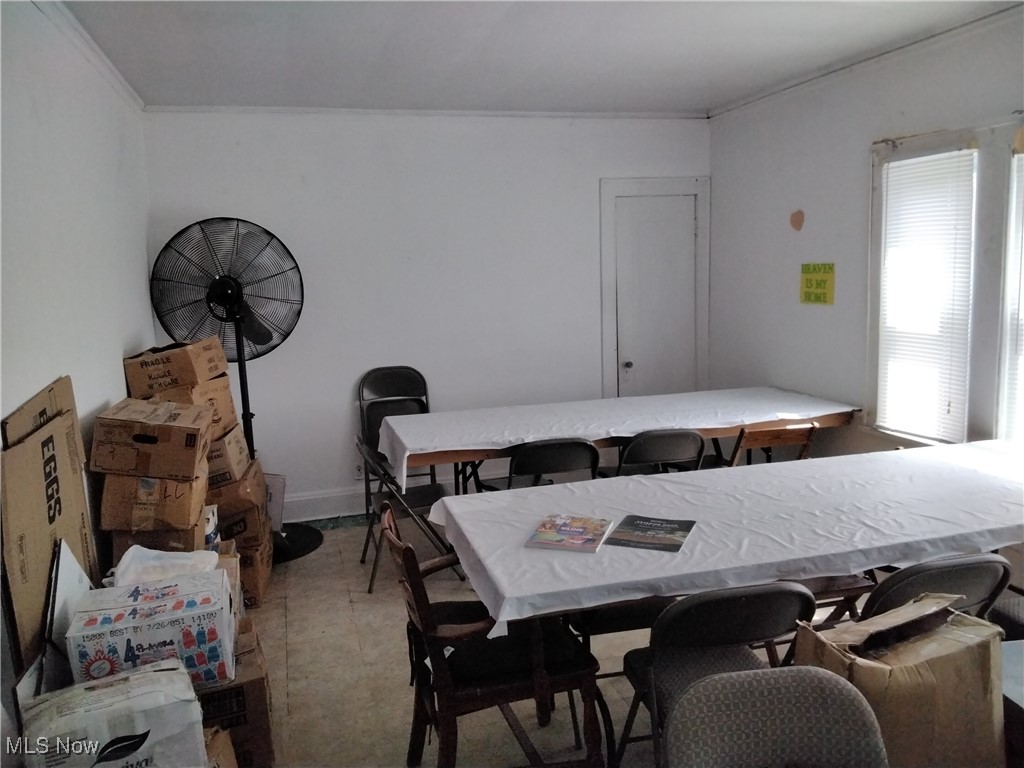 4563 Lee Road Cleveland OH 44128