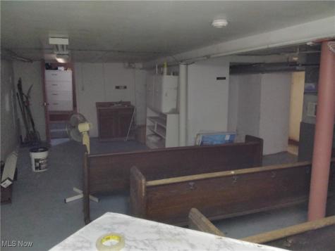 4563 Lee Road Cleveland OH 44128