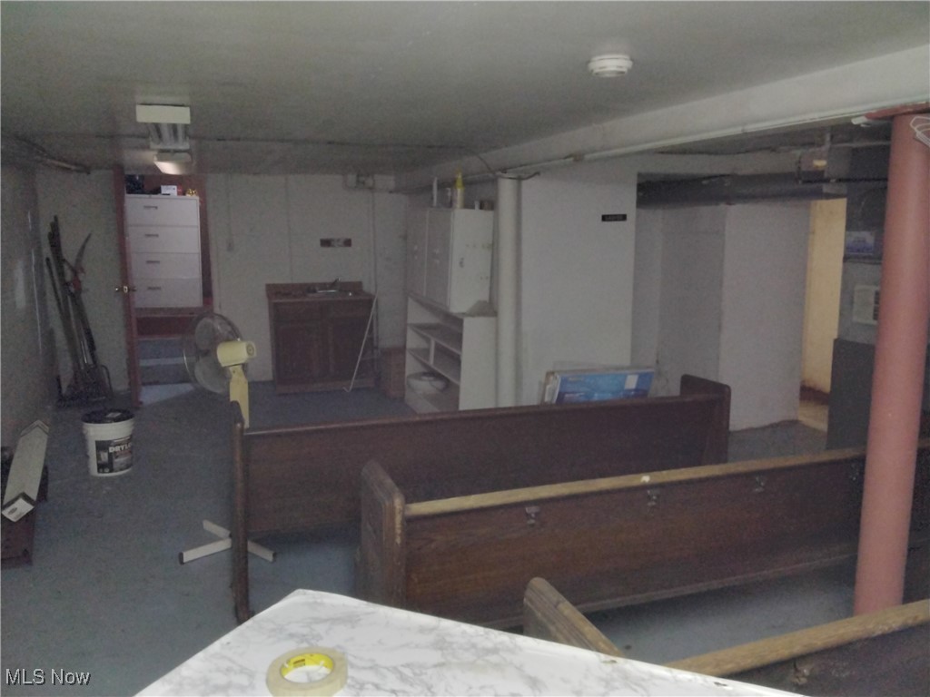 4563 Lee Road Cleveland OH 44128