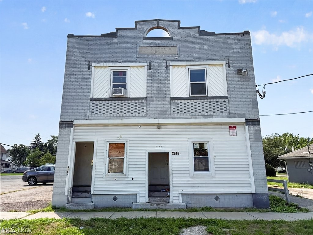 2914-2916 Seneca Avenue Lorain OH 44055