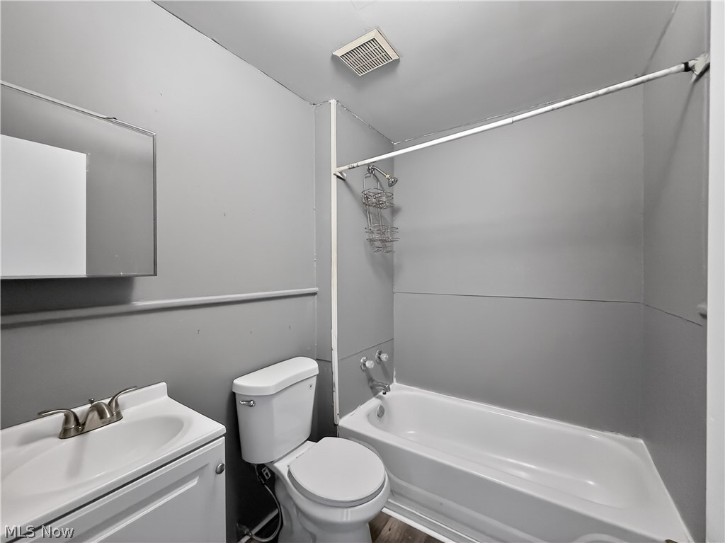 2914-2916 Seneca Avenue Lorain OH 44055