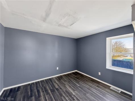 2914-2916 Seneca Avenue Lorain OH 44055