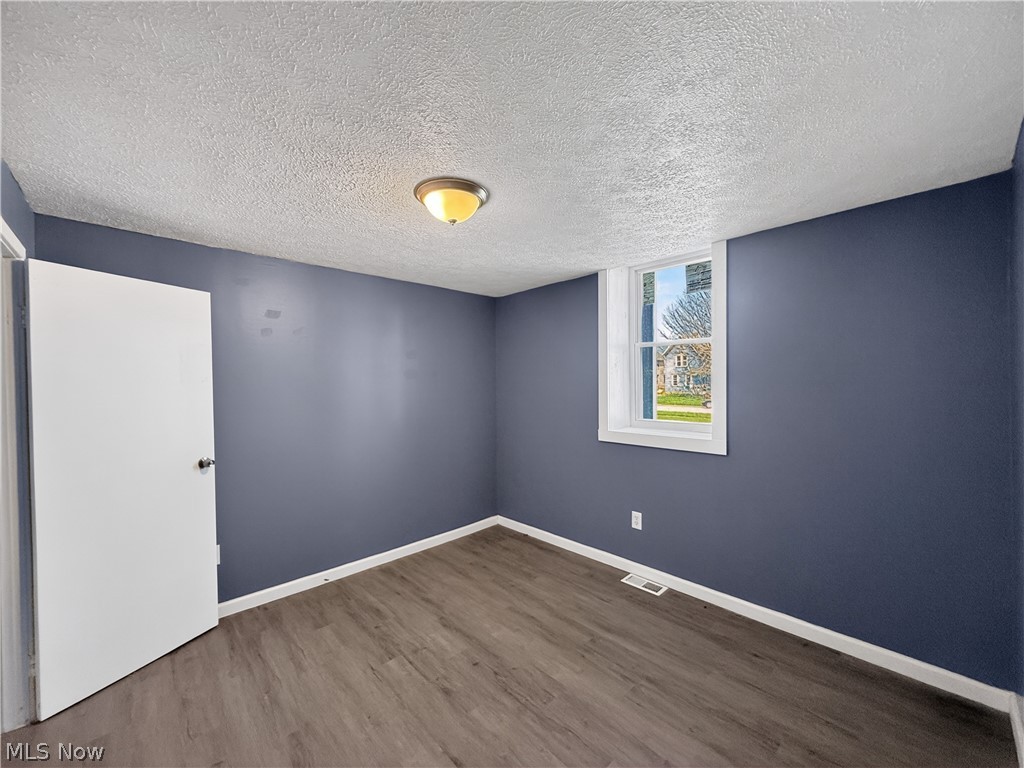 2914-2916 Seneca Avenue Lorain OH 44055