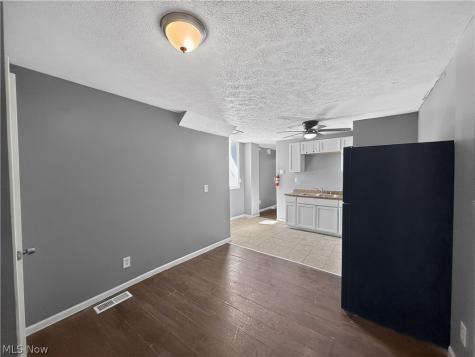 2914-2916 Seneca Avenue Lorain OH 44055