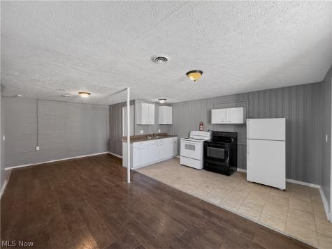 2914-2916 Seneca Avenue Lorain OH 44055