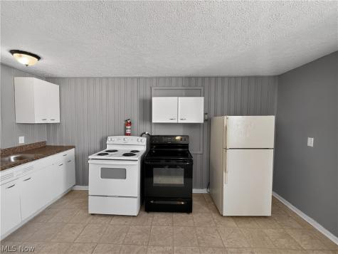 2914-2916 Seneca Avenue Lorain OH 44055