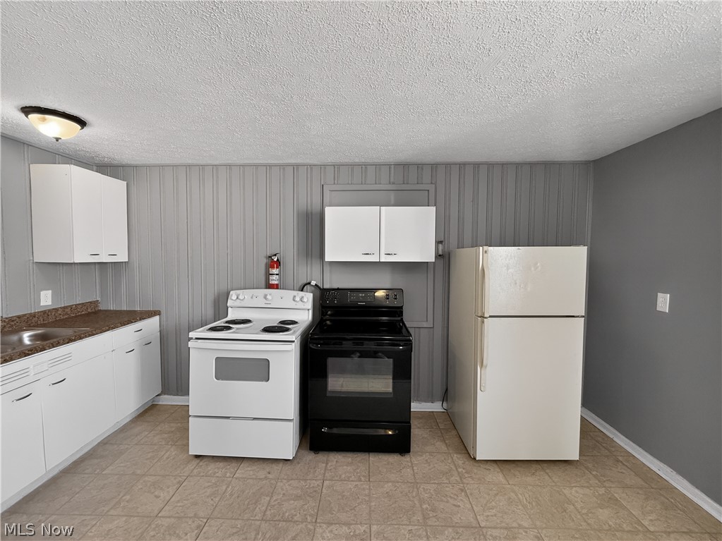2914-2916 Seneca Avenue Lorain OH 44055