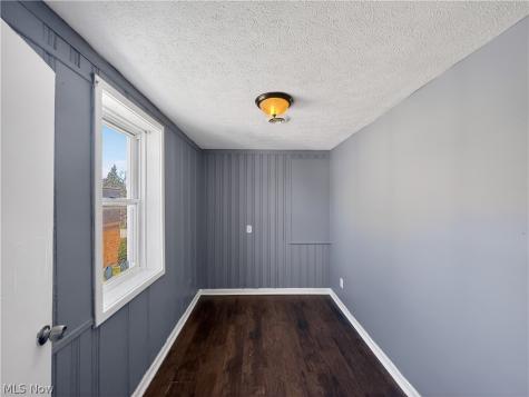 2914-2916 Seneca Avenue Lorain OH 44055