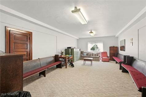 742 Johnston Street Akron OH 44306