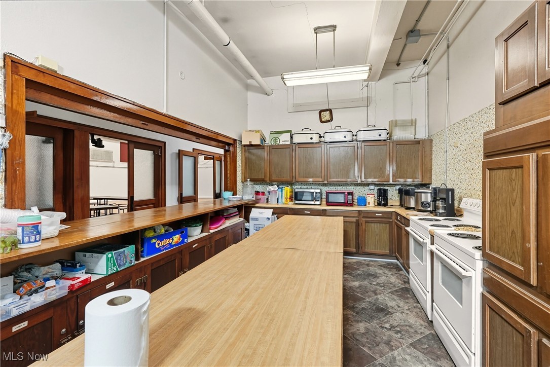 742 Johnston Street Akron OH 44306