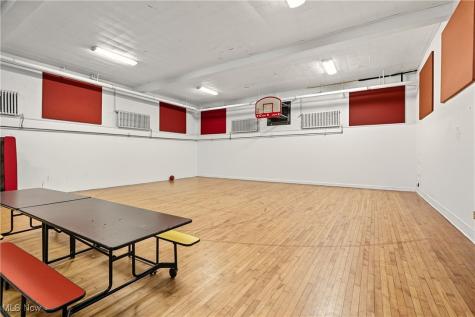 742 Johnston Street Akron OH 44306