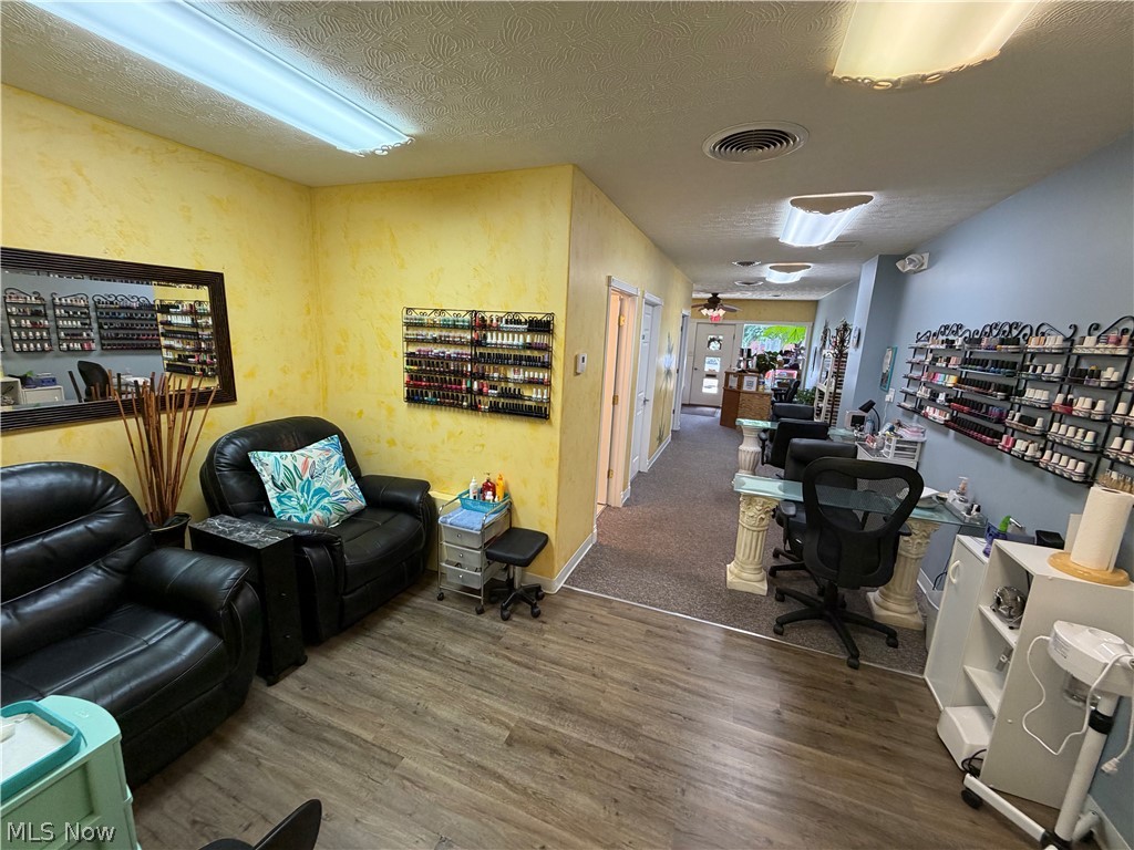 141 E Main Street Mcconnelsville OH 43756