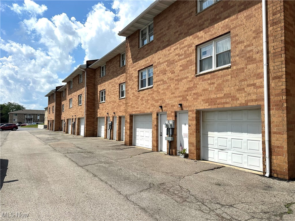 880 Cain Street East Liverpool OH 43920