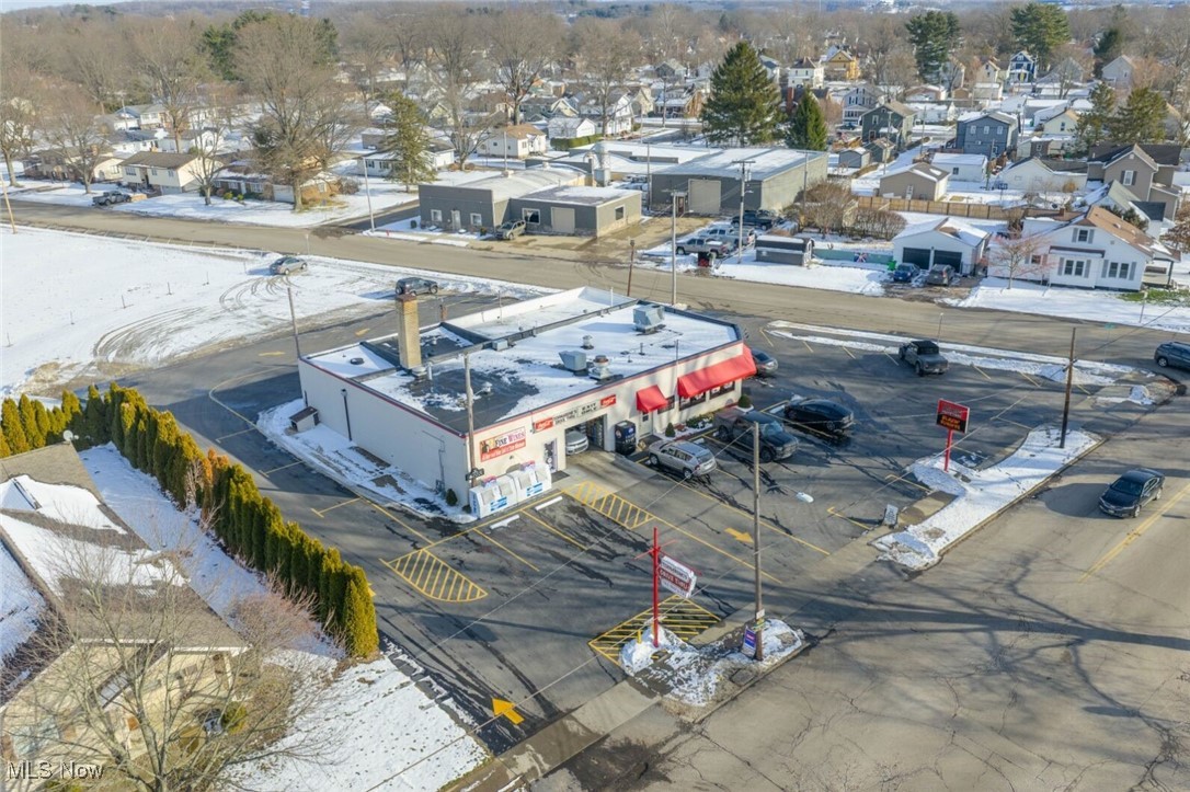 707 N Crater Avenue Dover OH 44622