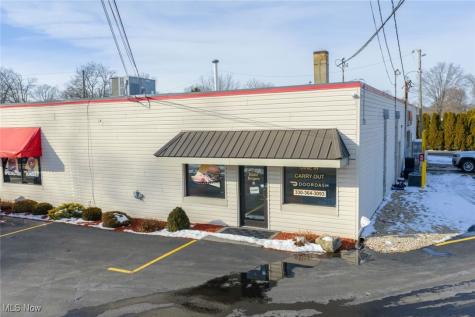 707 N Crater Avenue Dover OH 44622