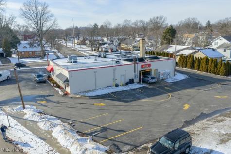 707 N Crater Avenue Dover OH 44622