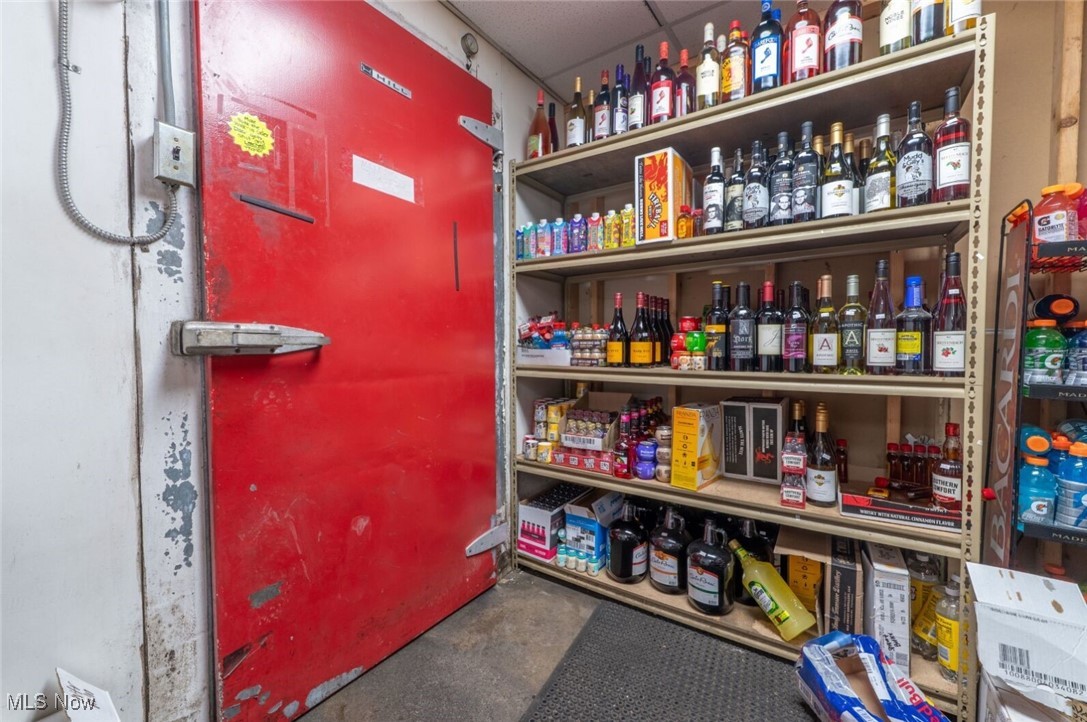 707 N Crater Avenue Dover OH 44622