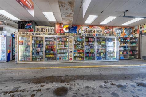 707 N Crater Avenue Dover OH 44622