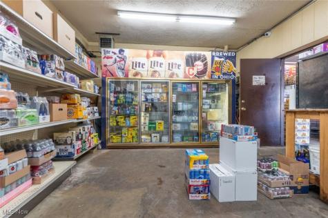 707 N Crater Avenue Dover OH 44622