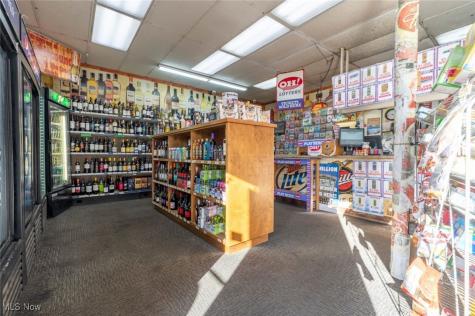 707 N Crater Avenue Dover OH 44622