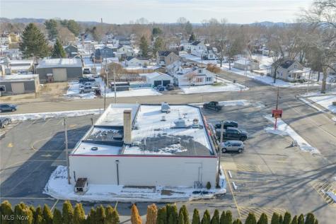 707 N Crater Avenue Dover OH 44622