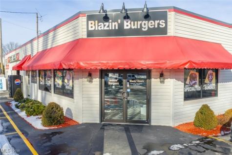 707 N Crater Avenue Dover OH 44622