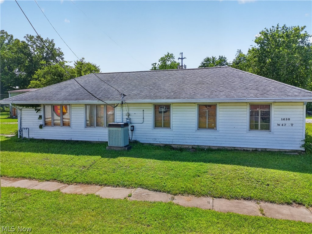 1616 W 47th Street Ashtabula OH 44004
