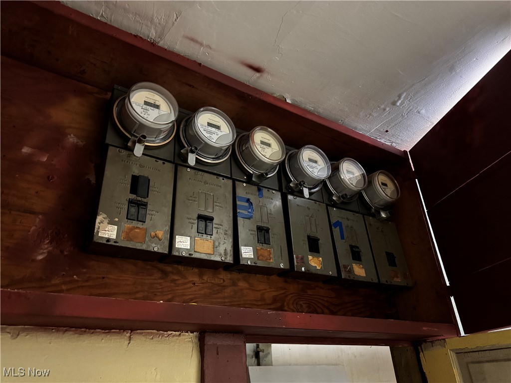 4911 Clark Avenue Cleveland OH 44102