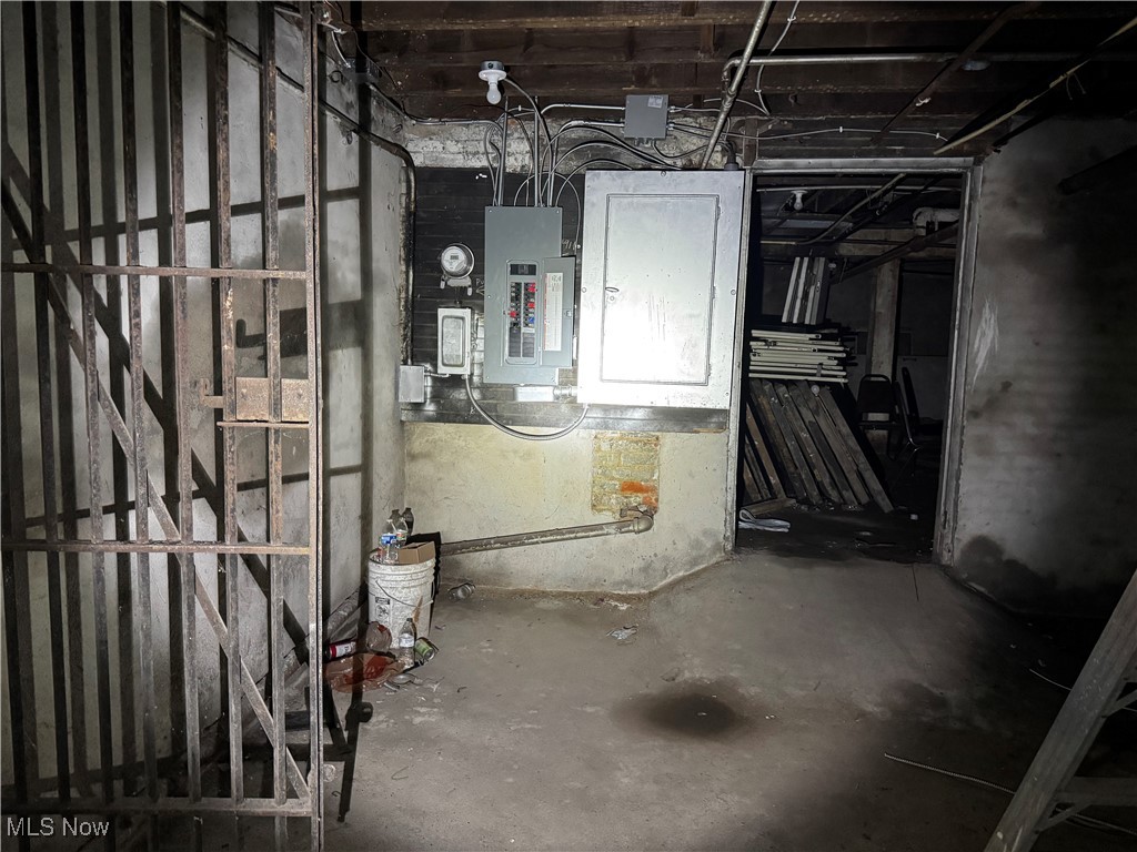 4911 Clark Avenue Cleveland OH 44102