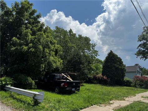 4911 Clark Avenue Cleveland OH 44102